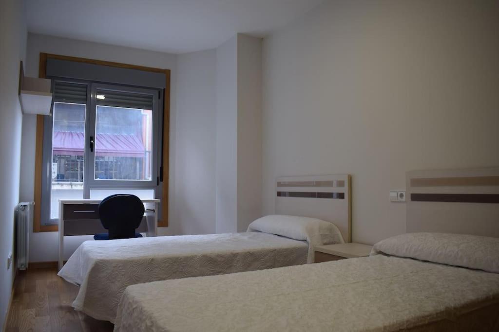 Apartamento Centro Villagarcia. ビラガルシーア・デ・アロウサ エクステリア 写真